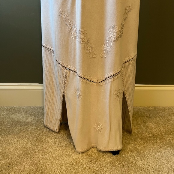 Beige Maxi - Picture 2 of 4